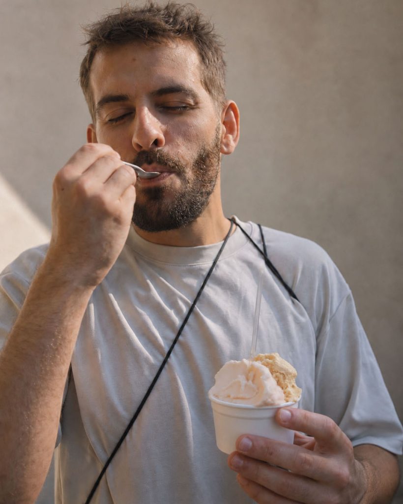 El helado y las emociones: por qué una cucharada te cambia el estado de ánimo en segundos