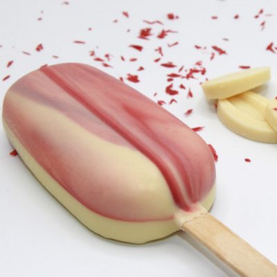 Cómo hacer marmoleado bicolor en helados con chocolate blanco Opalys y frambuesa